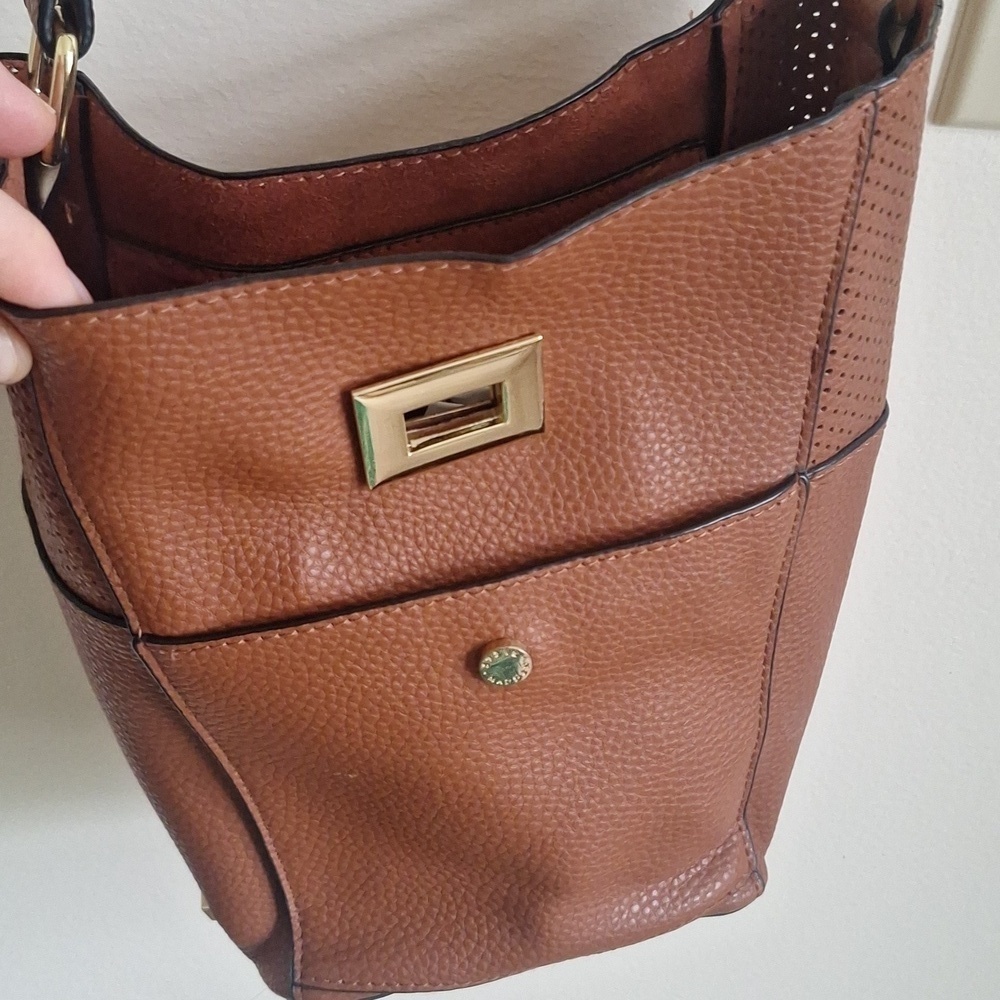 Steve Madden Brown Crossbody Bucket Bag - Picture 8 of 15